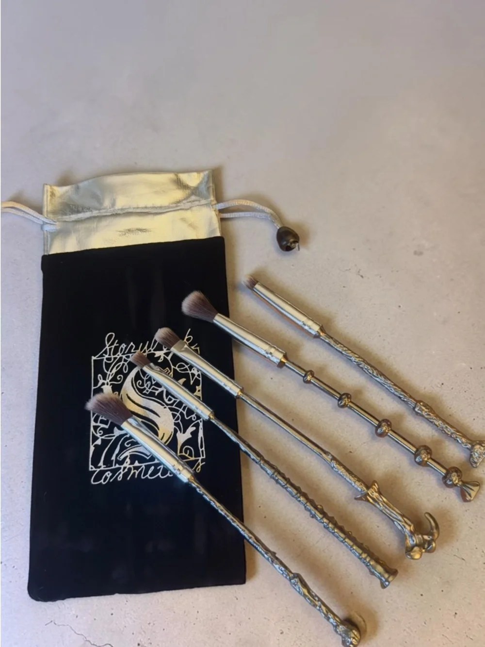 Storybook Cosmetics Silver Wizard Wand Brush Set with Black Pouch Harry Potter
